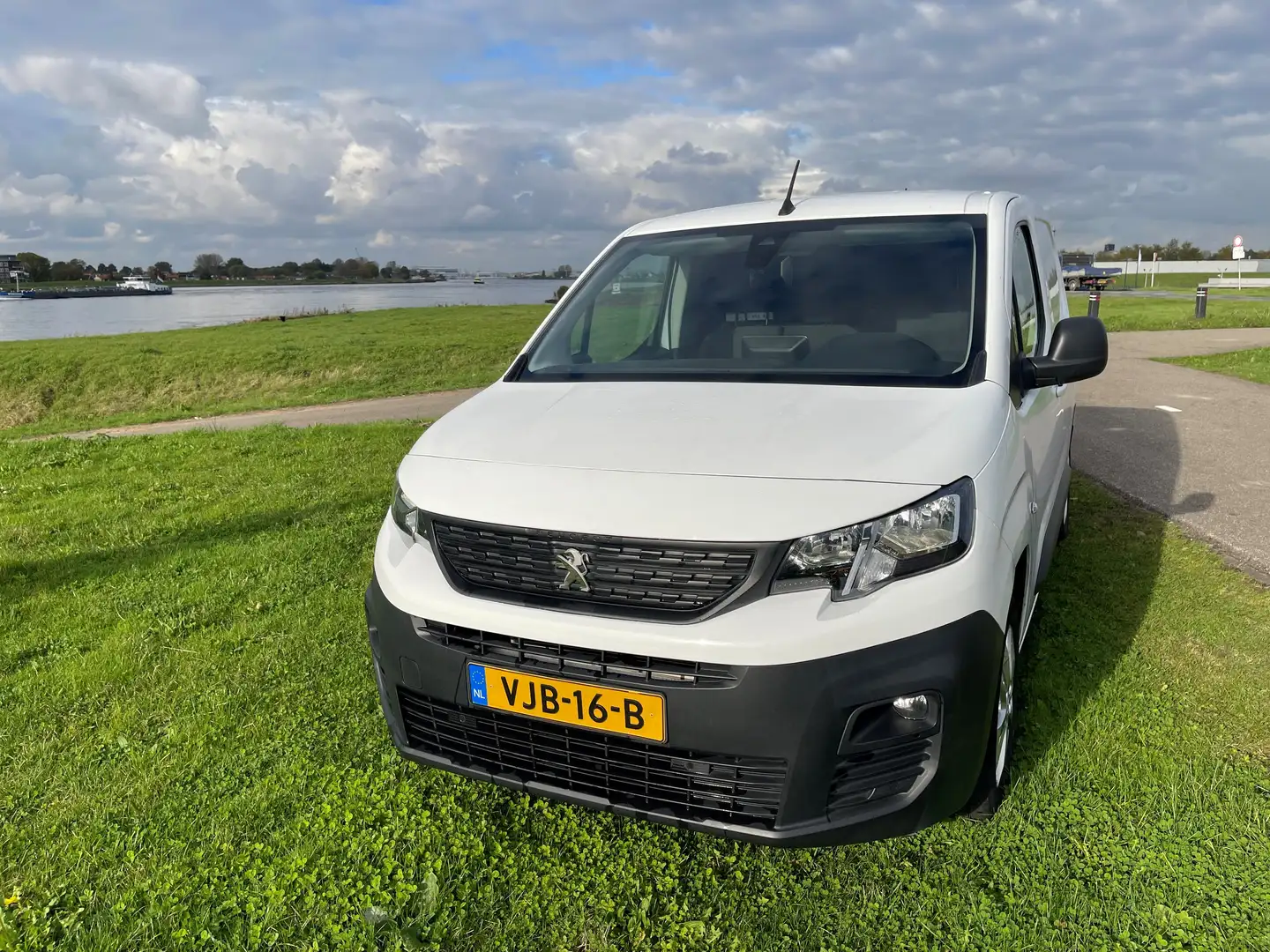 Peugeot Partner Partner 1.5 BlueHDI Asphalt Wit - 1