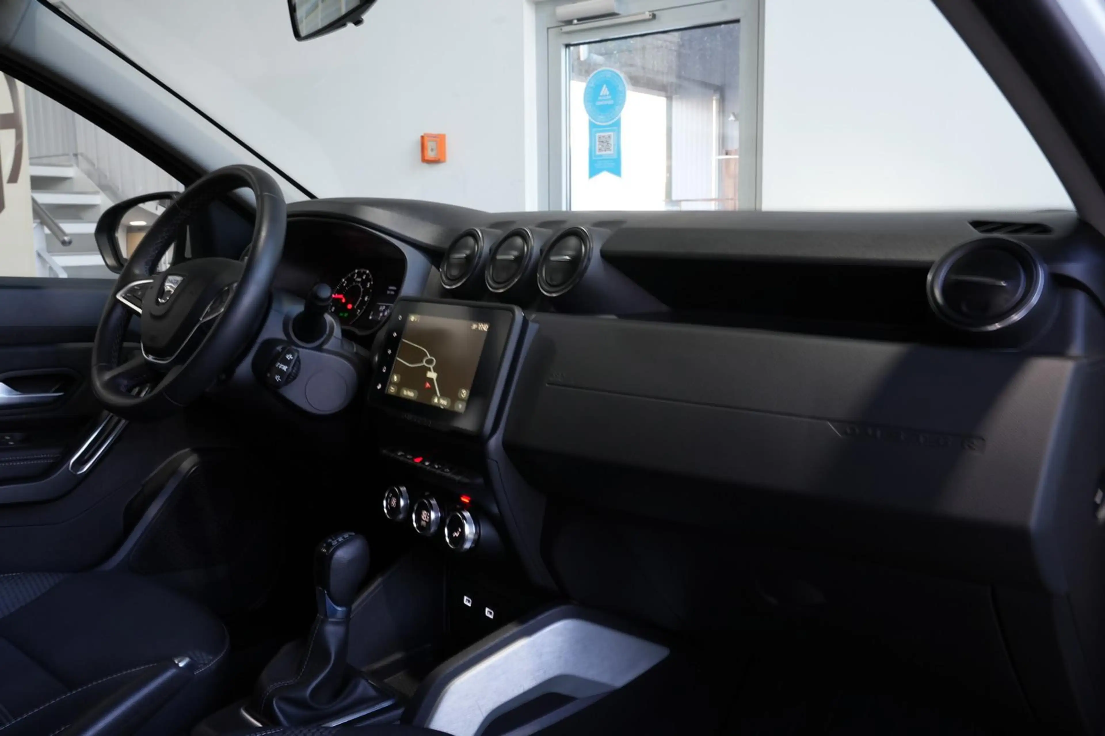 Dacia Duster II Prestige *AUT*NAV*LED* — photo 15