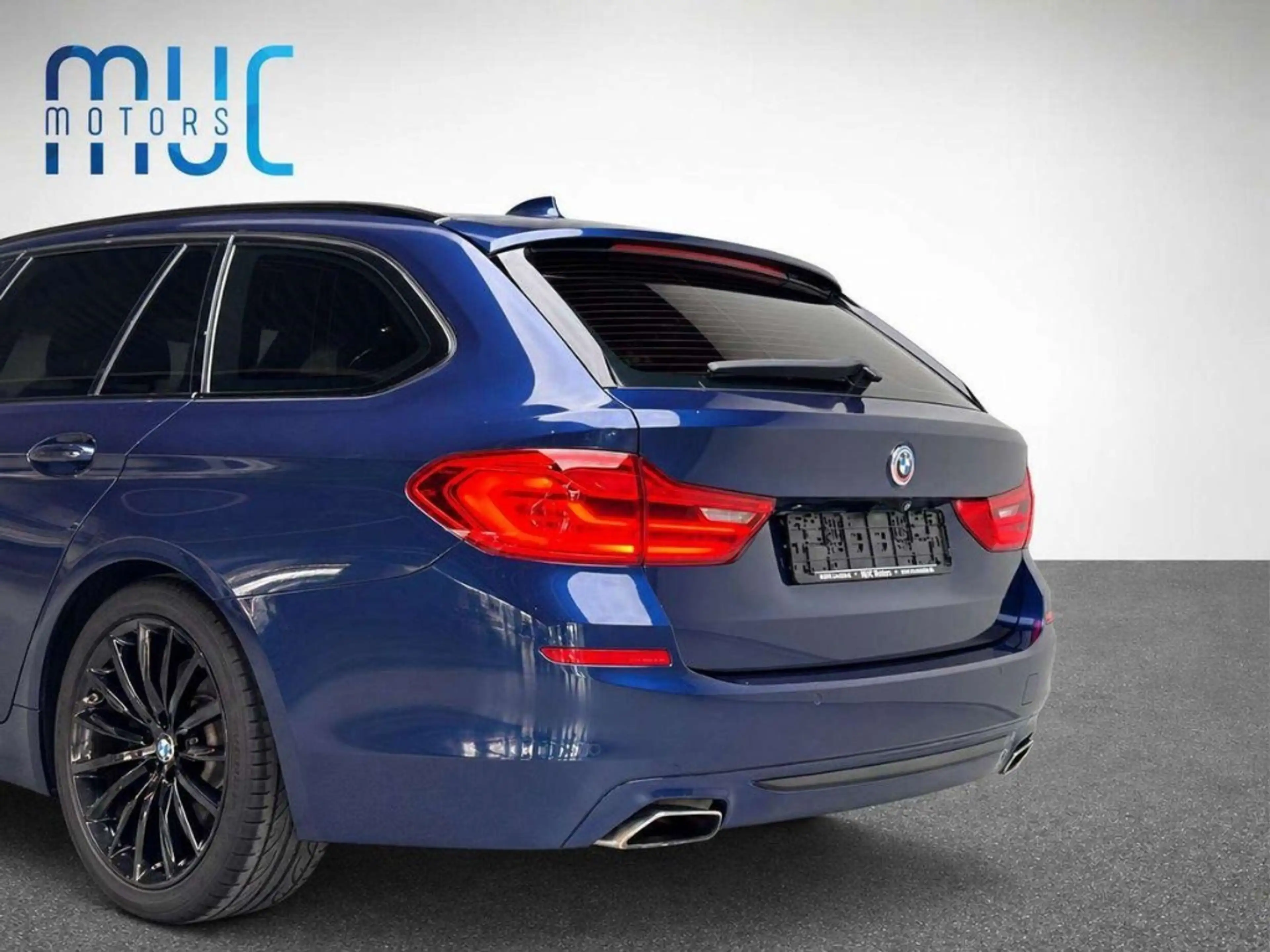 BMW 540 Luxury Line i xDrive Touring Komfortsitze HUD — photo 7