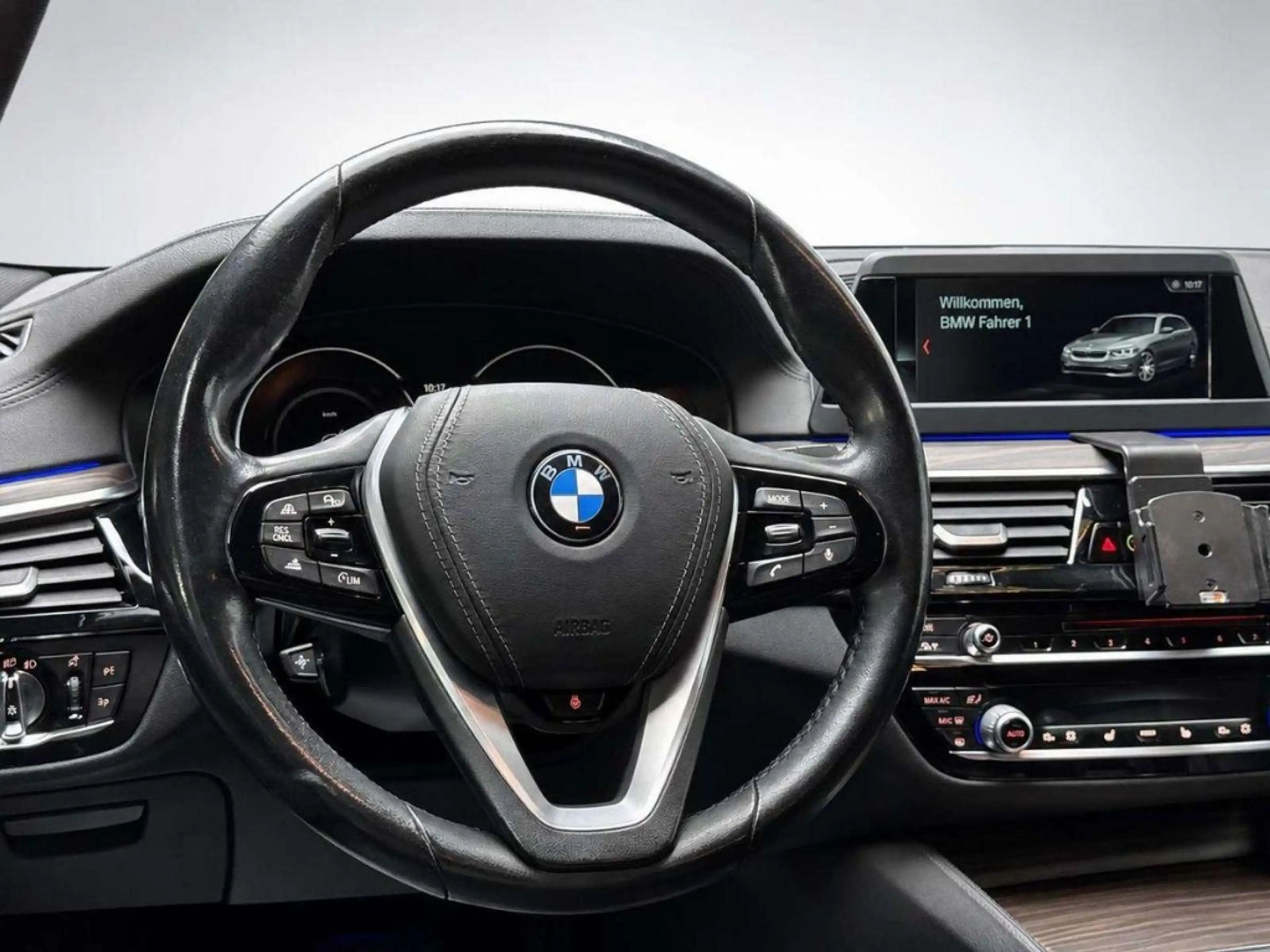 BMW 540 Luxury Line i xDrive Touring Komfortsitze HUD — photo 13