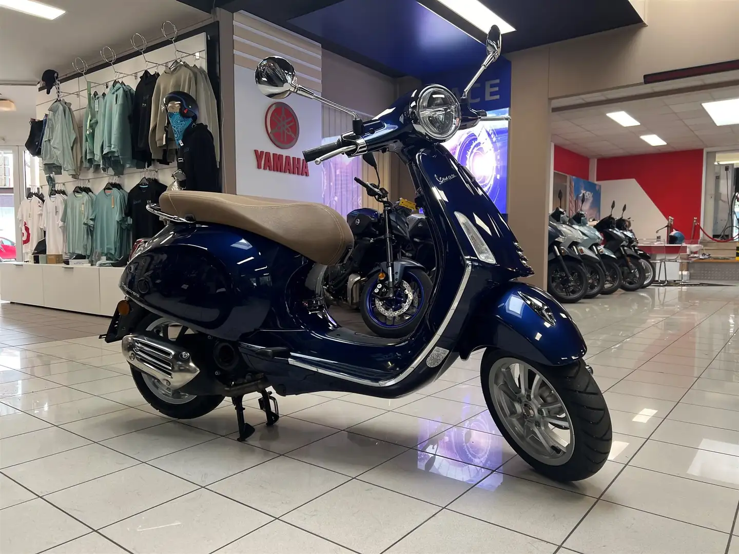 Vespa Primavera 50 - 2