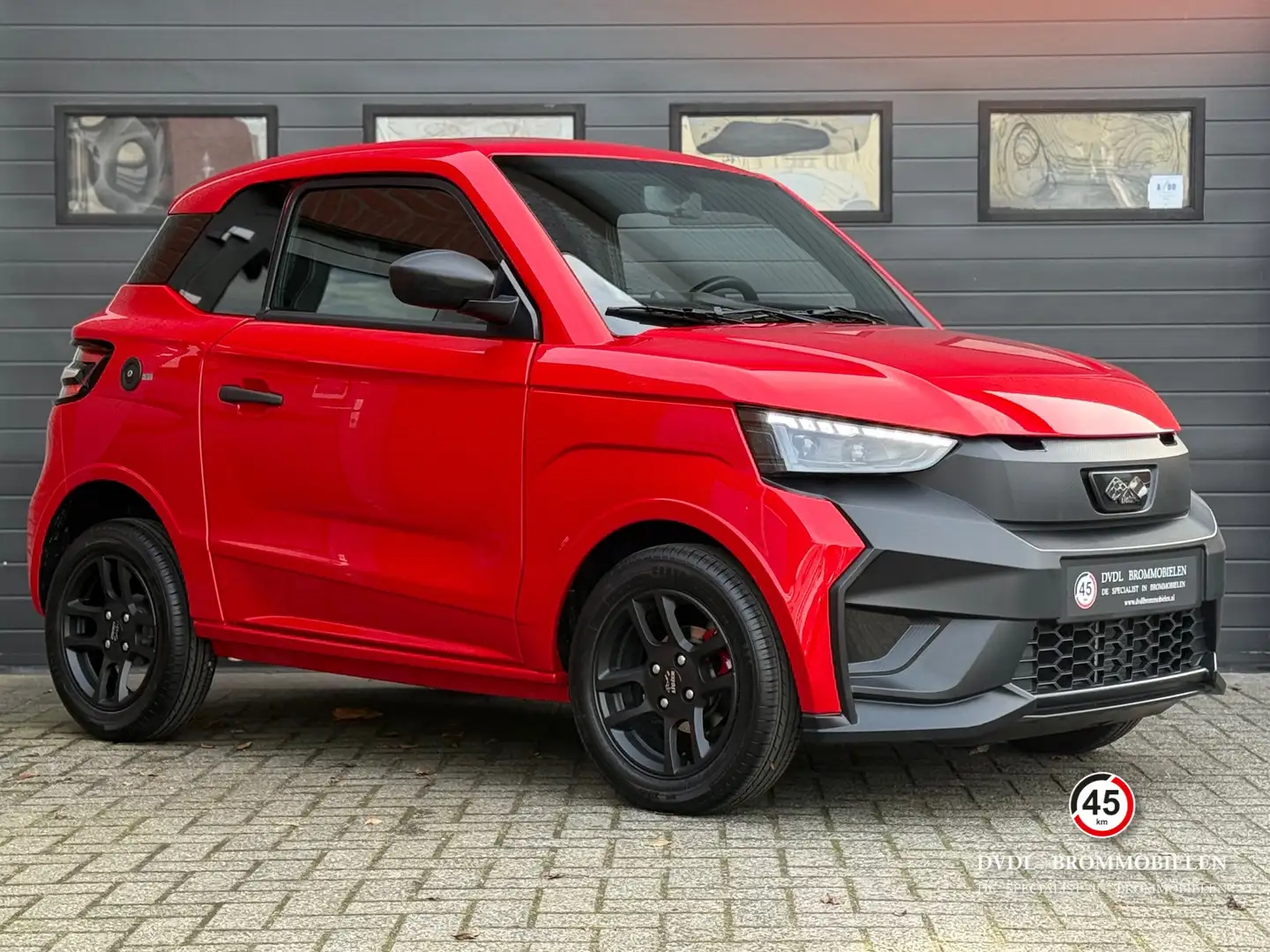 Ligier JS 50 Sport Brommobiel DEMO 2025 700km CarPlay ZGAN! Rood - 2