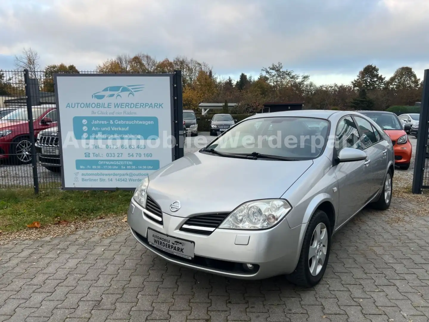 Nissan Primera Lim. Visia Silber - 1