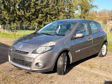 Clio 1.2i Authentique