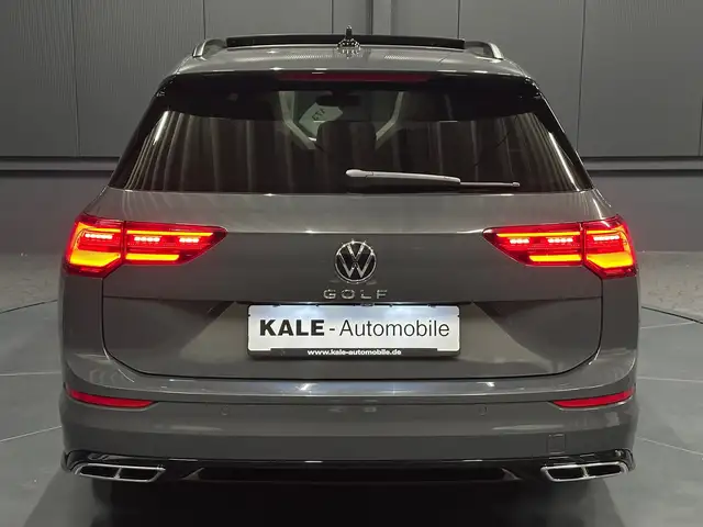 Volkswagen Golf view 4
