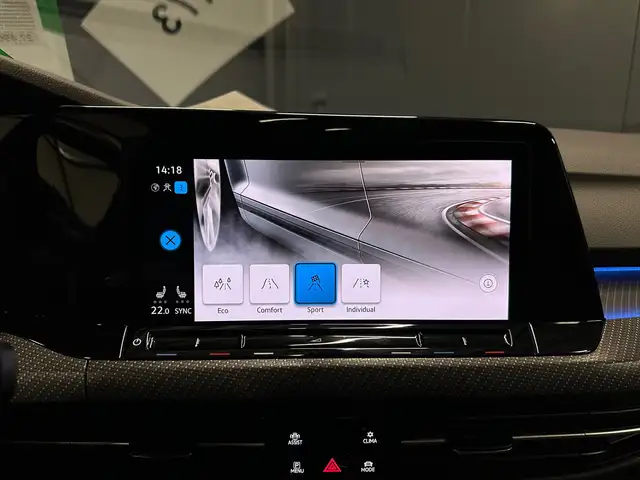 Volkswagen Golf view 25