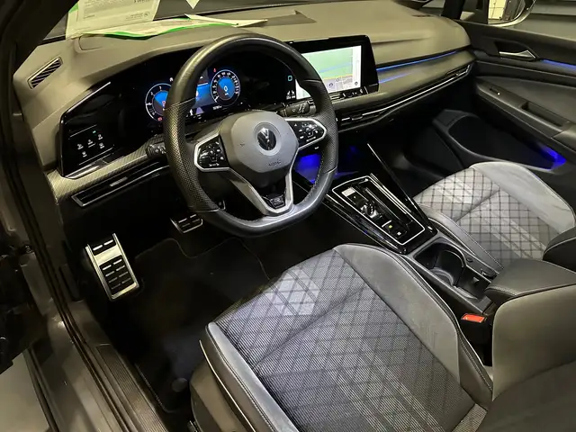 Volkswagen Golf view 16