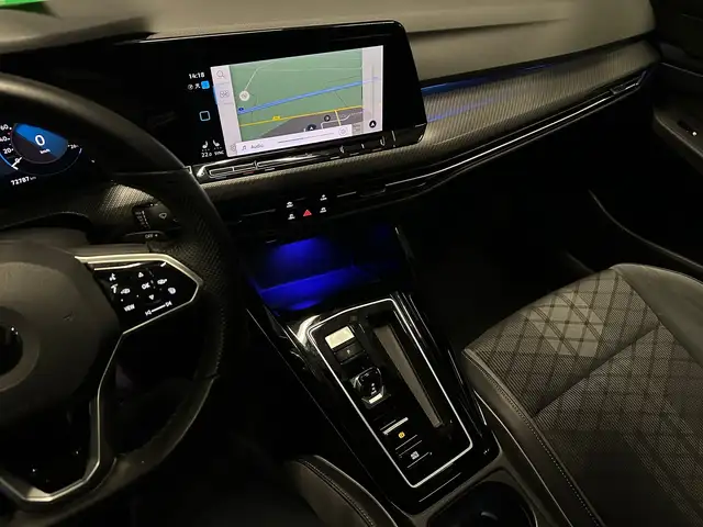 Volkswagen Golf view 23