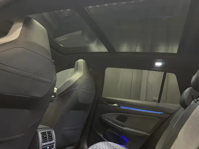 Volkswagen Golf view 10