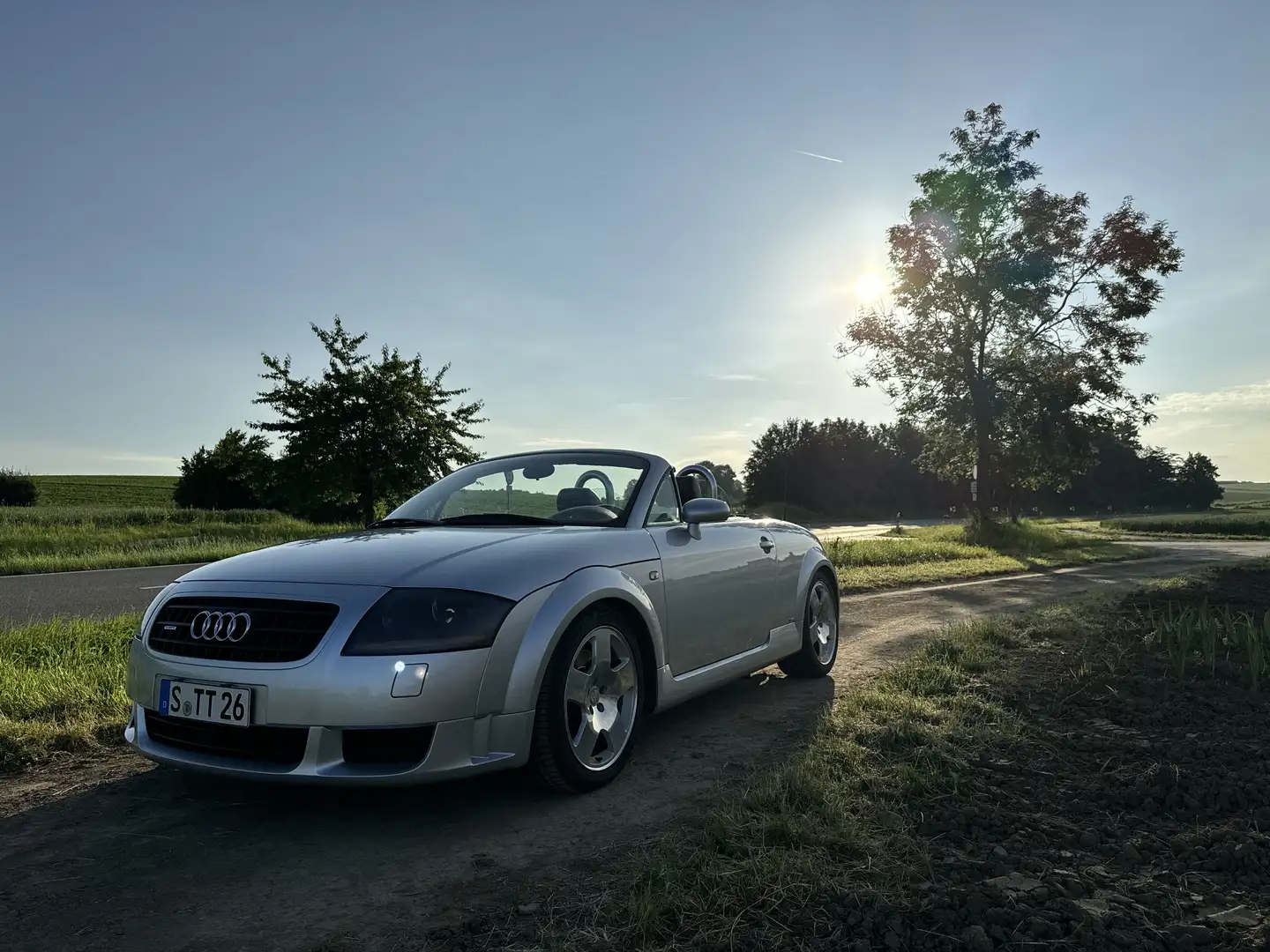 Audi TT Roadster 1.8 T quattro - frisch TÜV - volle Hütt Silber - 1