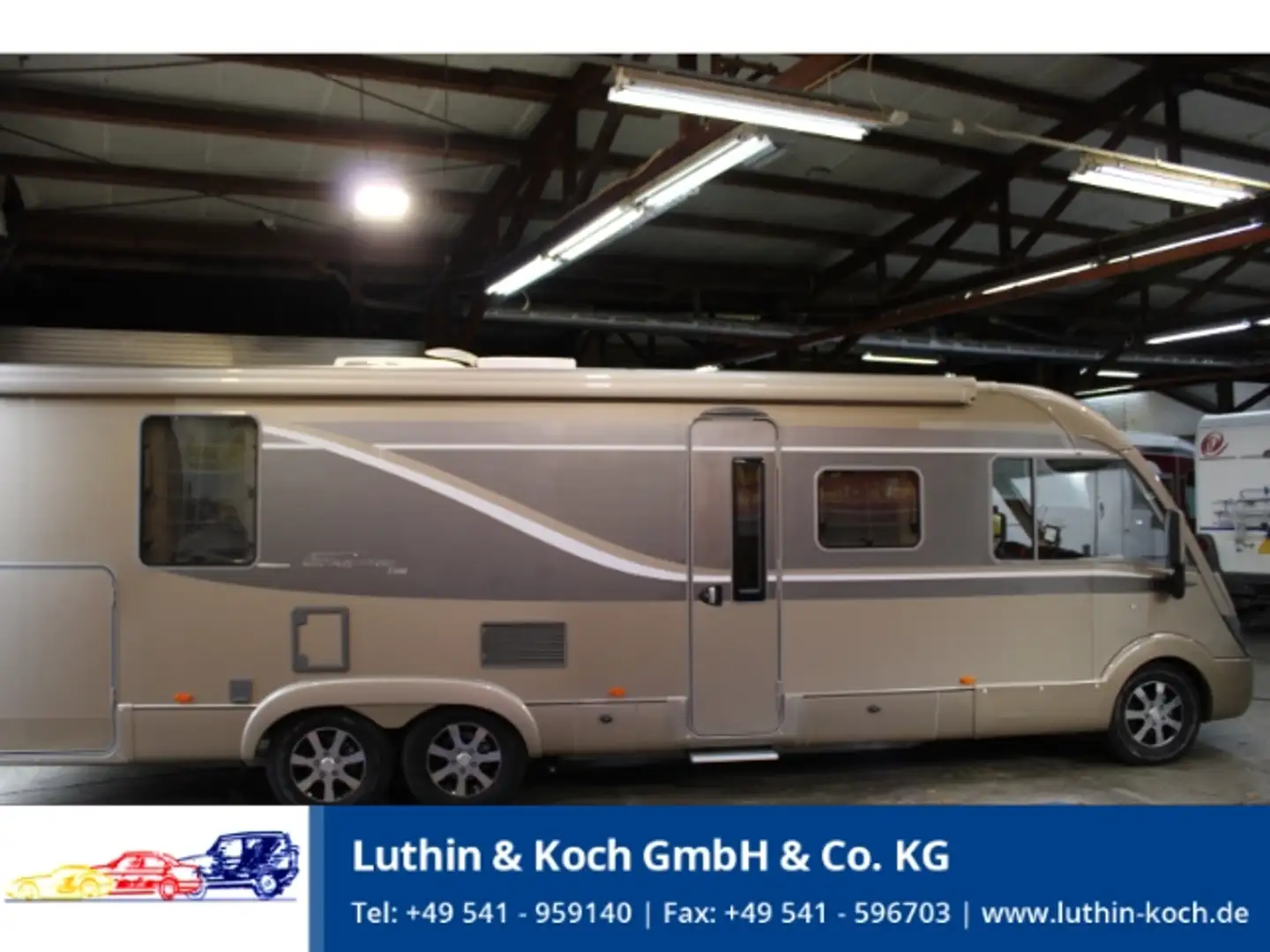 Bürstner Elegance i 890 Automatik Queensbett orig 13900km Gold - 1