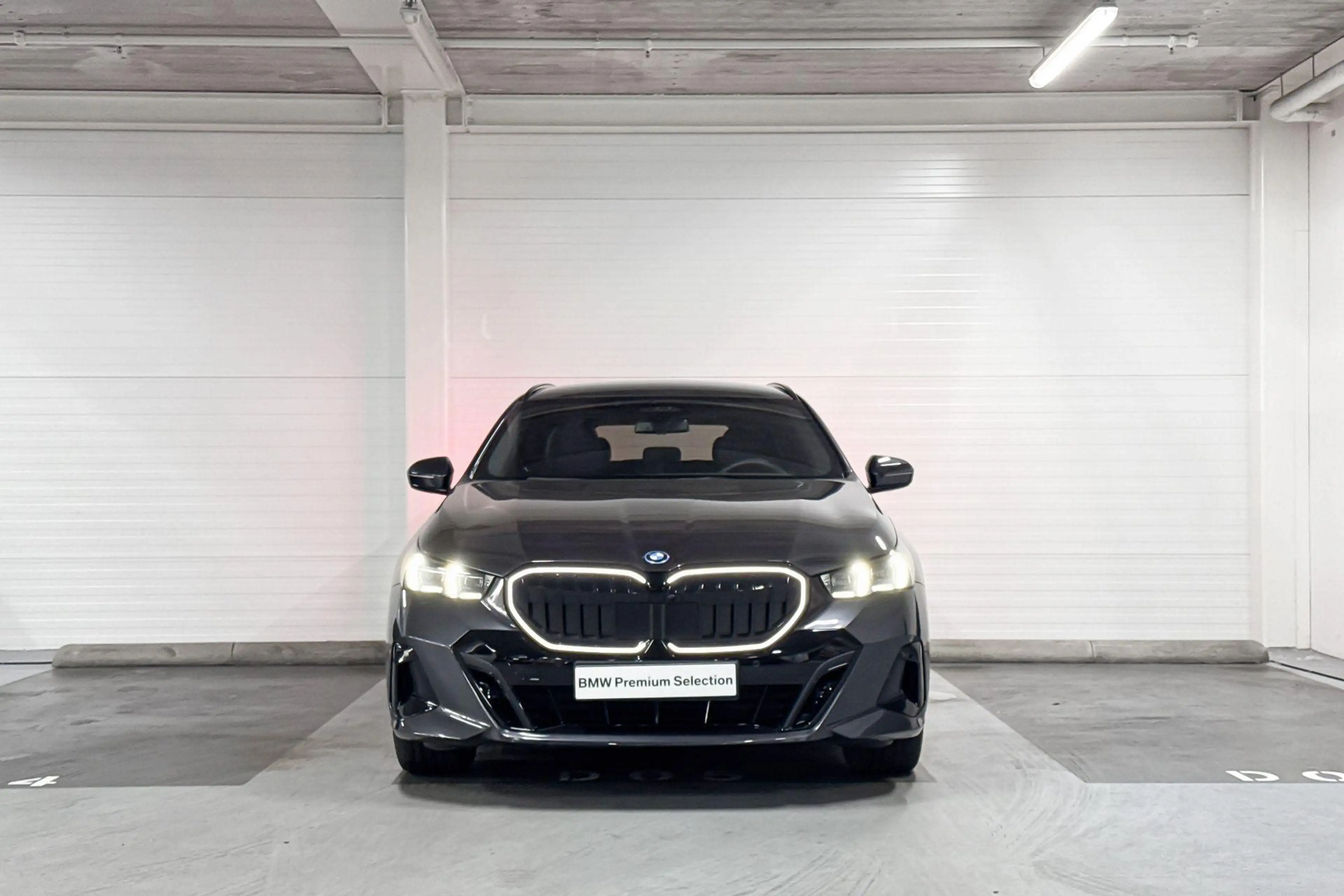 BMW 550 5 Serie Touring 550e xDrive | Bowers & Wilkins | I — photo 5