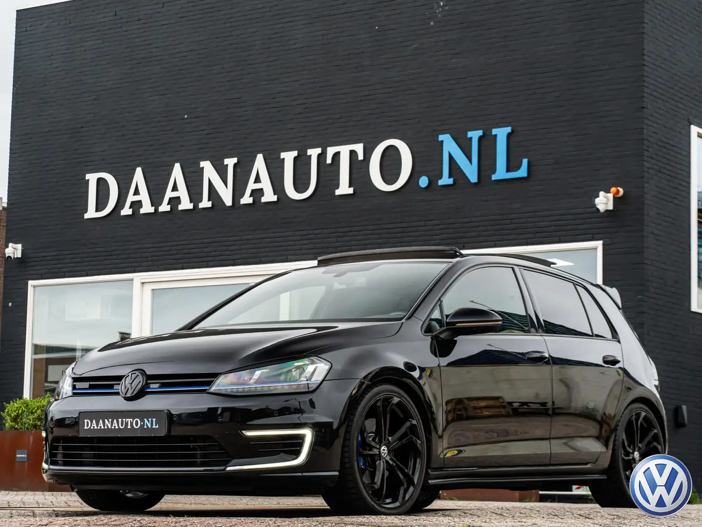 Volkswagen Golf GTE 1.4 TSI Pano Executive Plus Noir - 1