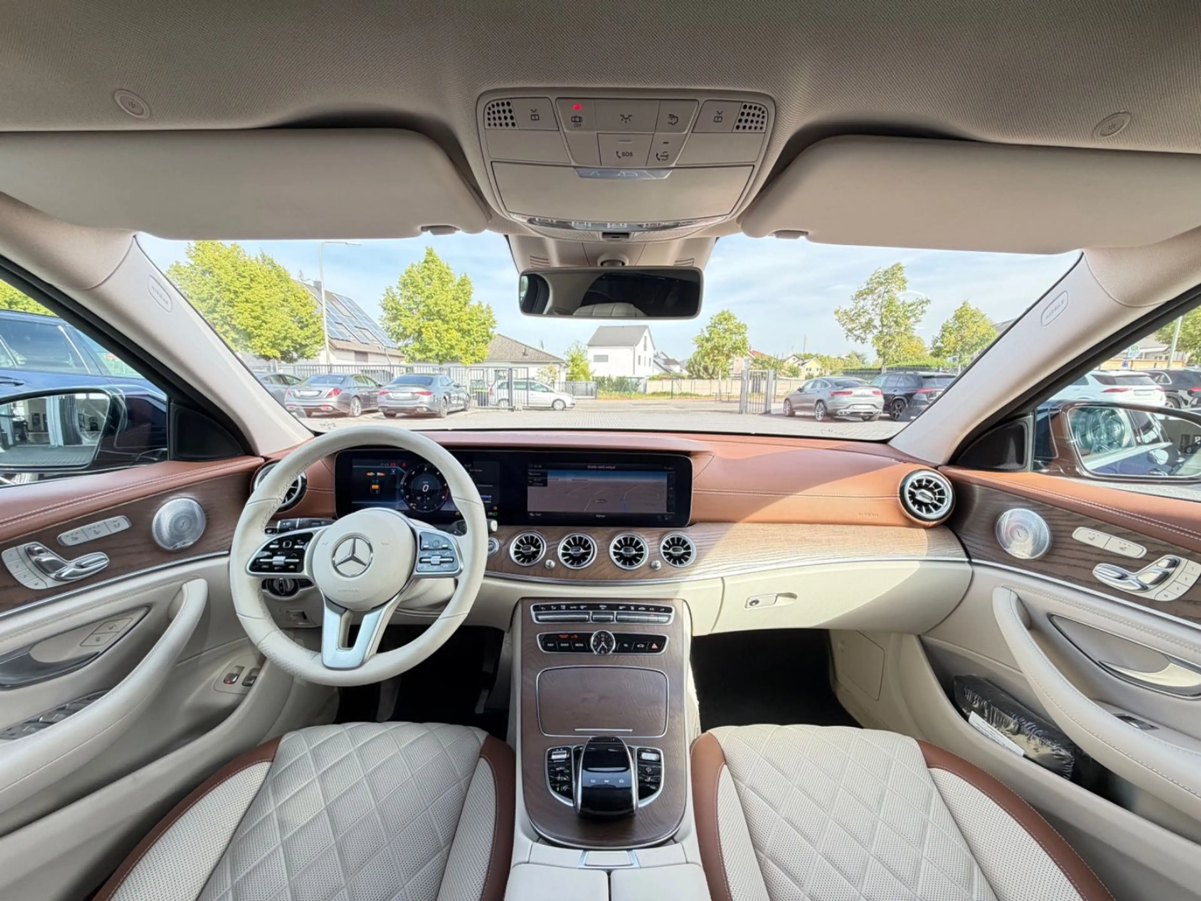 Mercedes-Benz E 400 E400d*4M*DESIGNO-PAKET*HUD*ACC*360*AHK*BURMESTER — photo 3