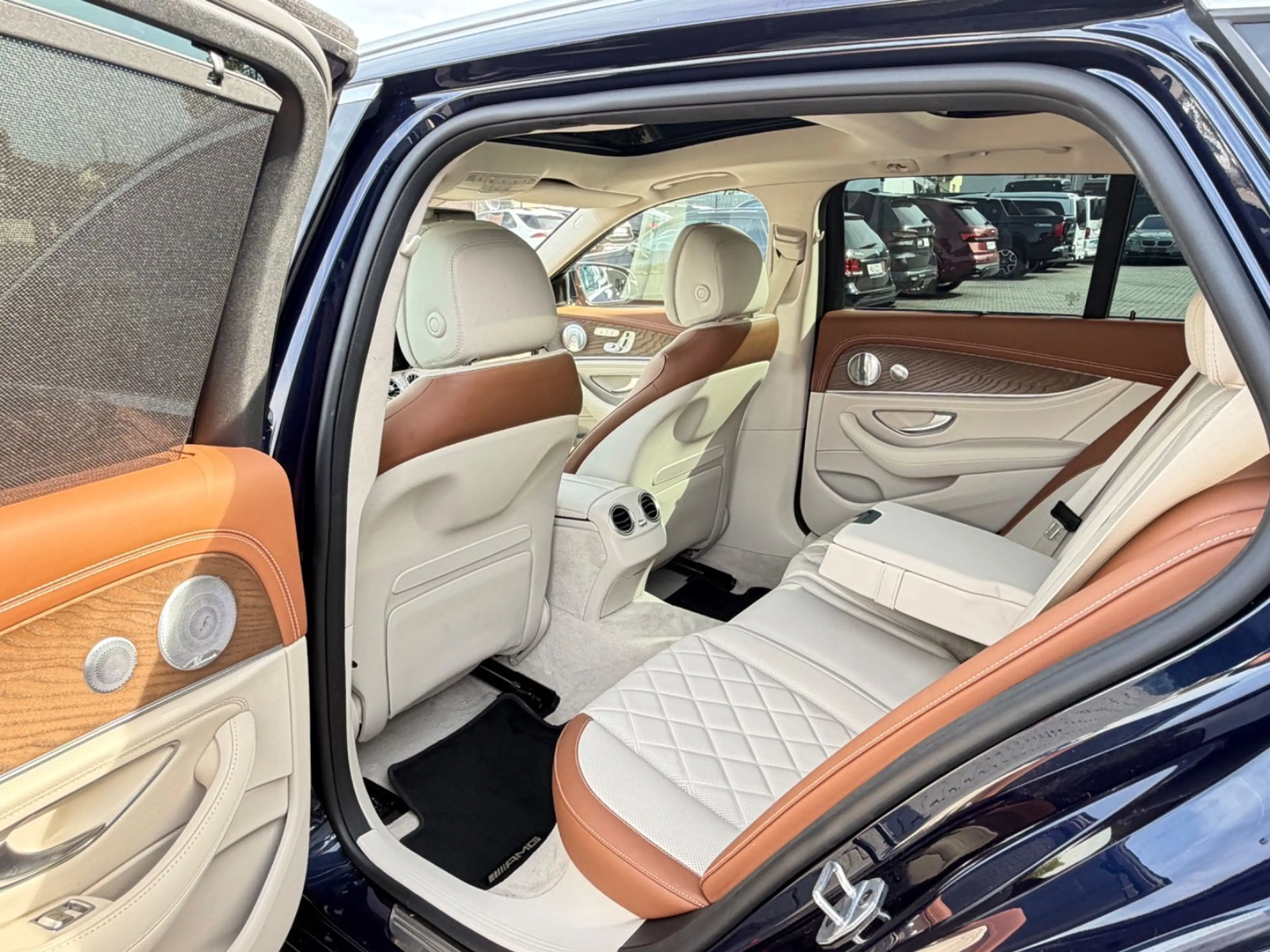 Mercedes-Benz E 400 E400d*4M*DESIGNO-PAKET*HUD*ACC*360*AHK*BURMESTER — photo 11