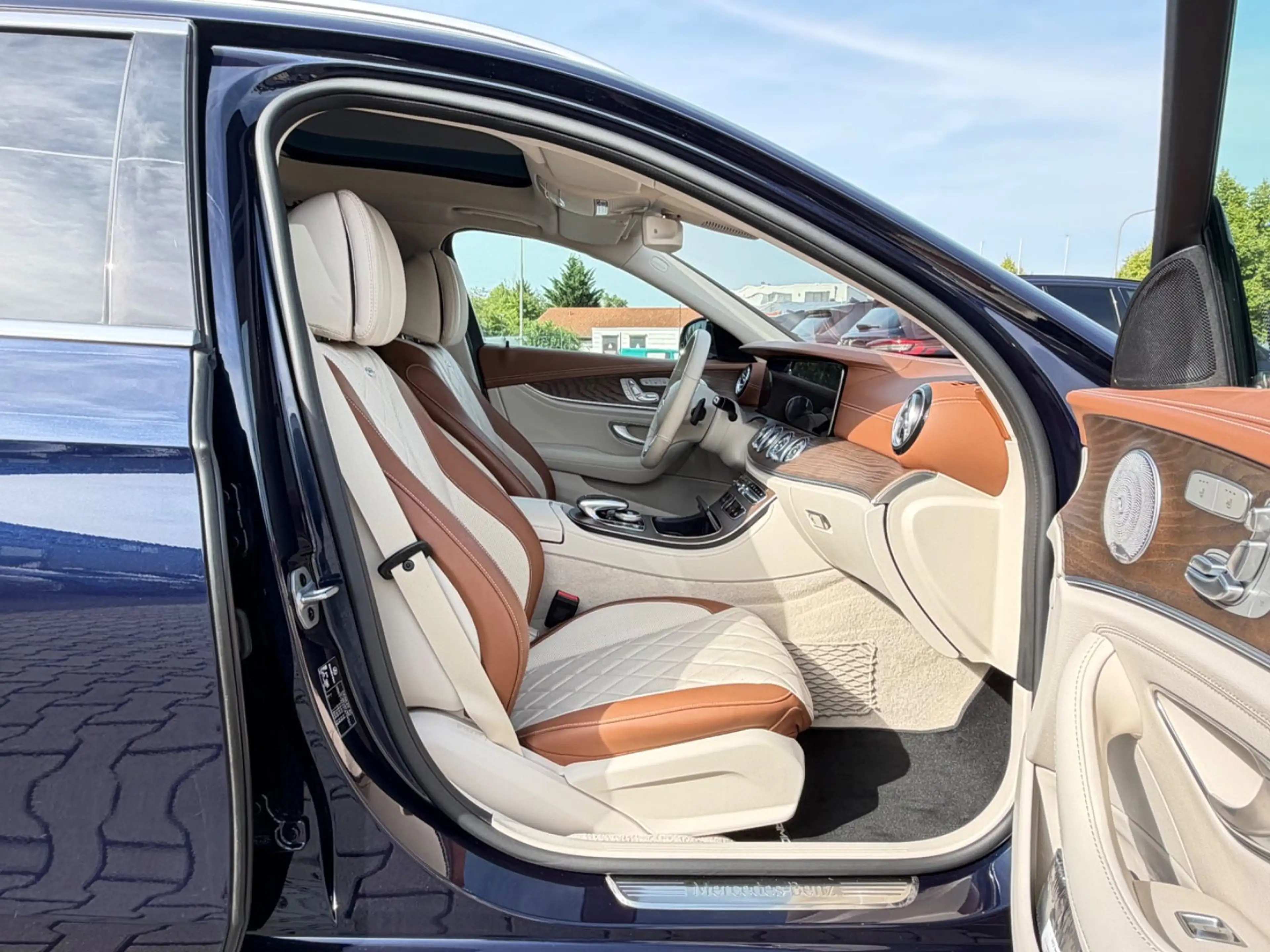 Mercedes-Benz E 400 E400d*4M*DESIGNO-PAKET*HUD*ACC*360*AHK*BURMESTER — photo 13