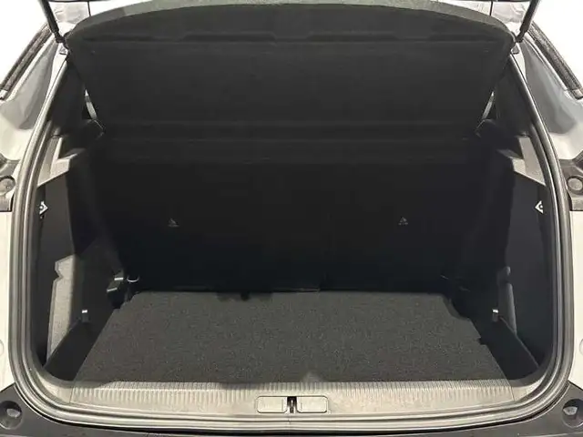 Peugeot 2008 view 7