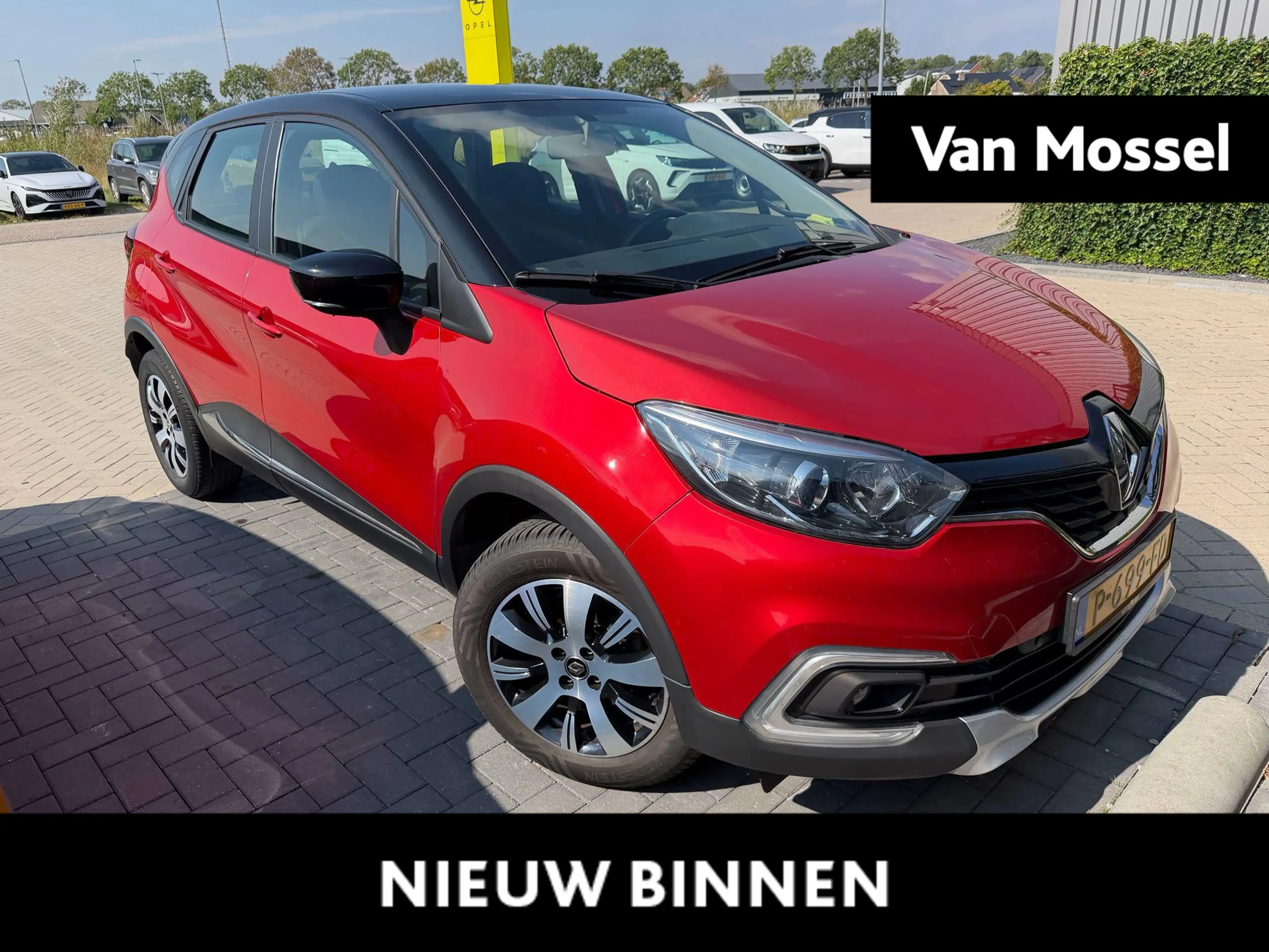 Renault Captur 1.3 TCe Intens | Automaat | Trekhaak | Stoelverwar