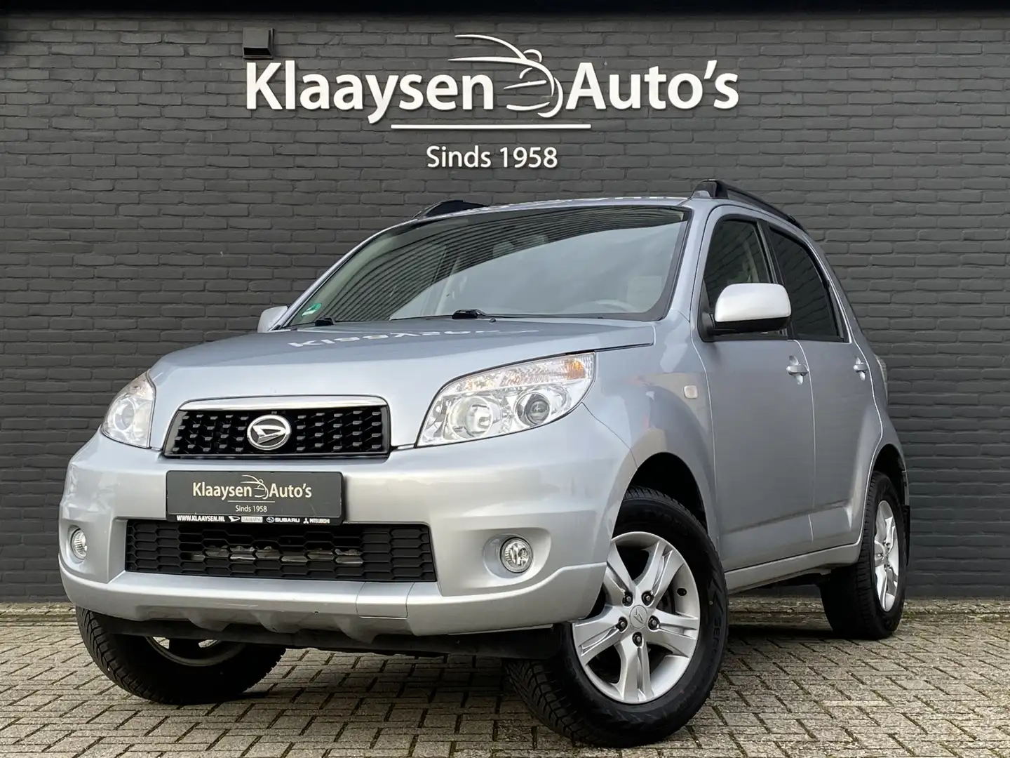 Daihatsu Terios 1.5 2WD Trophy AUT. | dealer onderhouden | airco | Zilver - 1