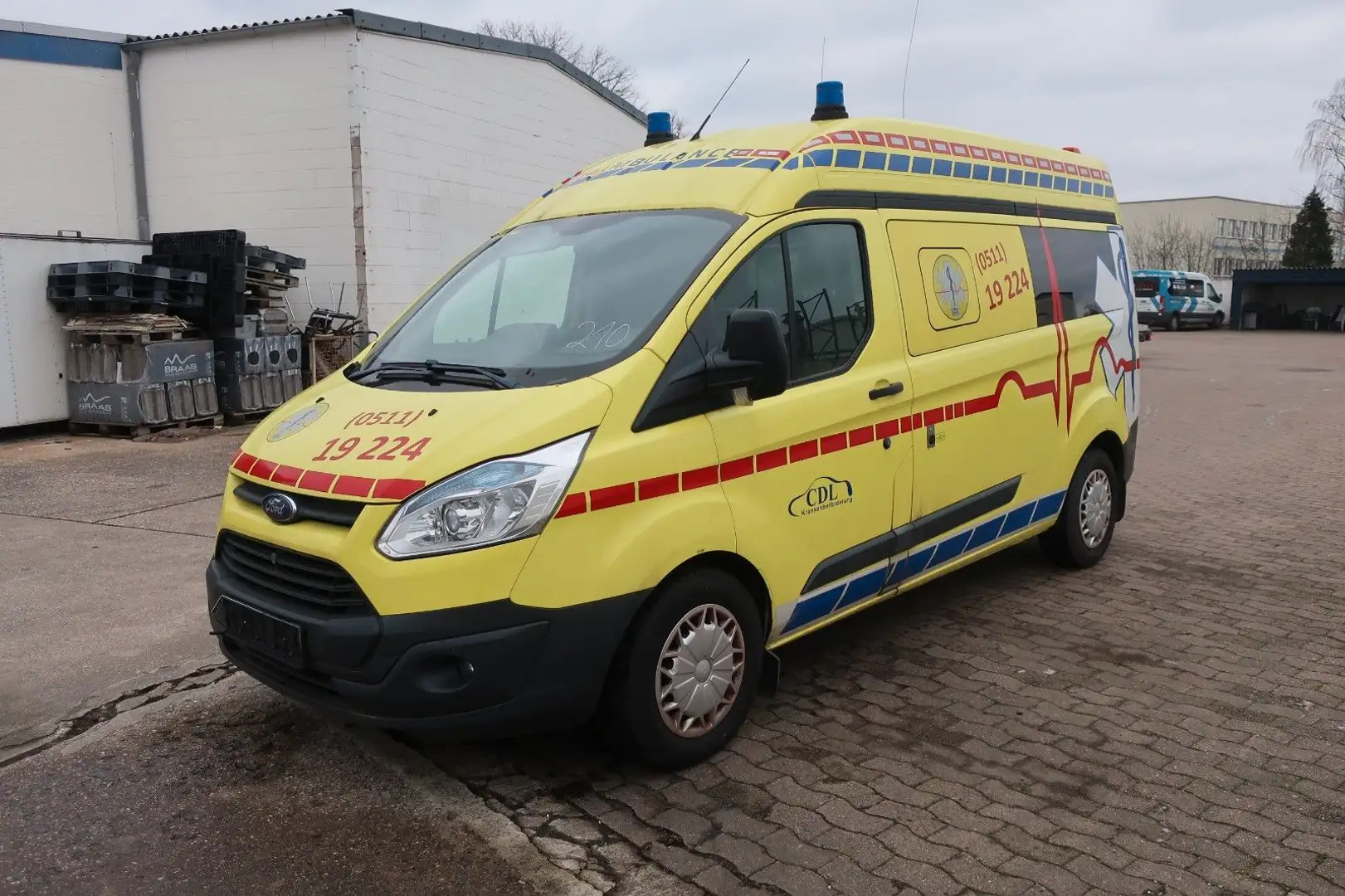 Ford Transit Custom /330 L2/RTW/KTW/Klima/1Hand Giallo - 1