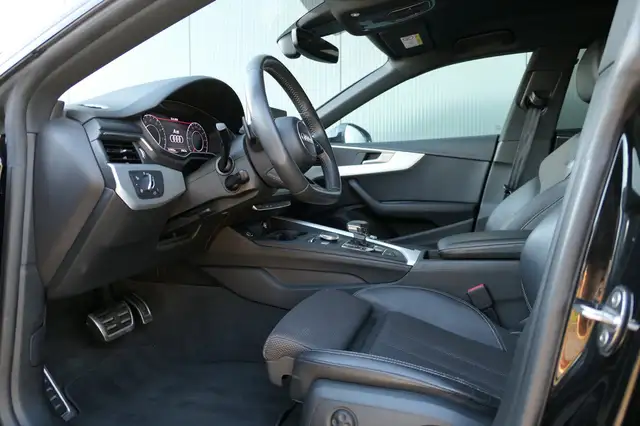Audi A5 view 3