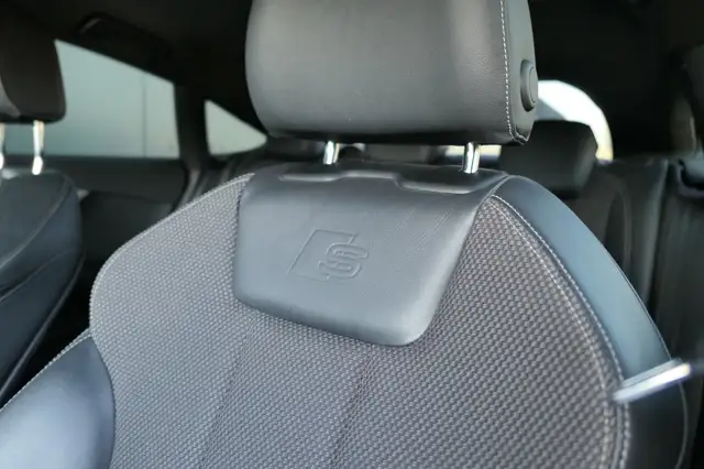 Audi A5 view 8