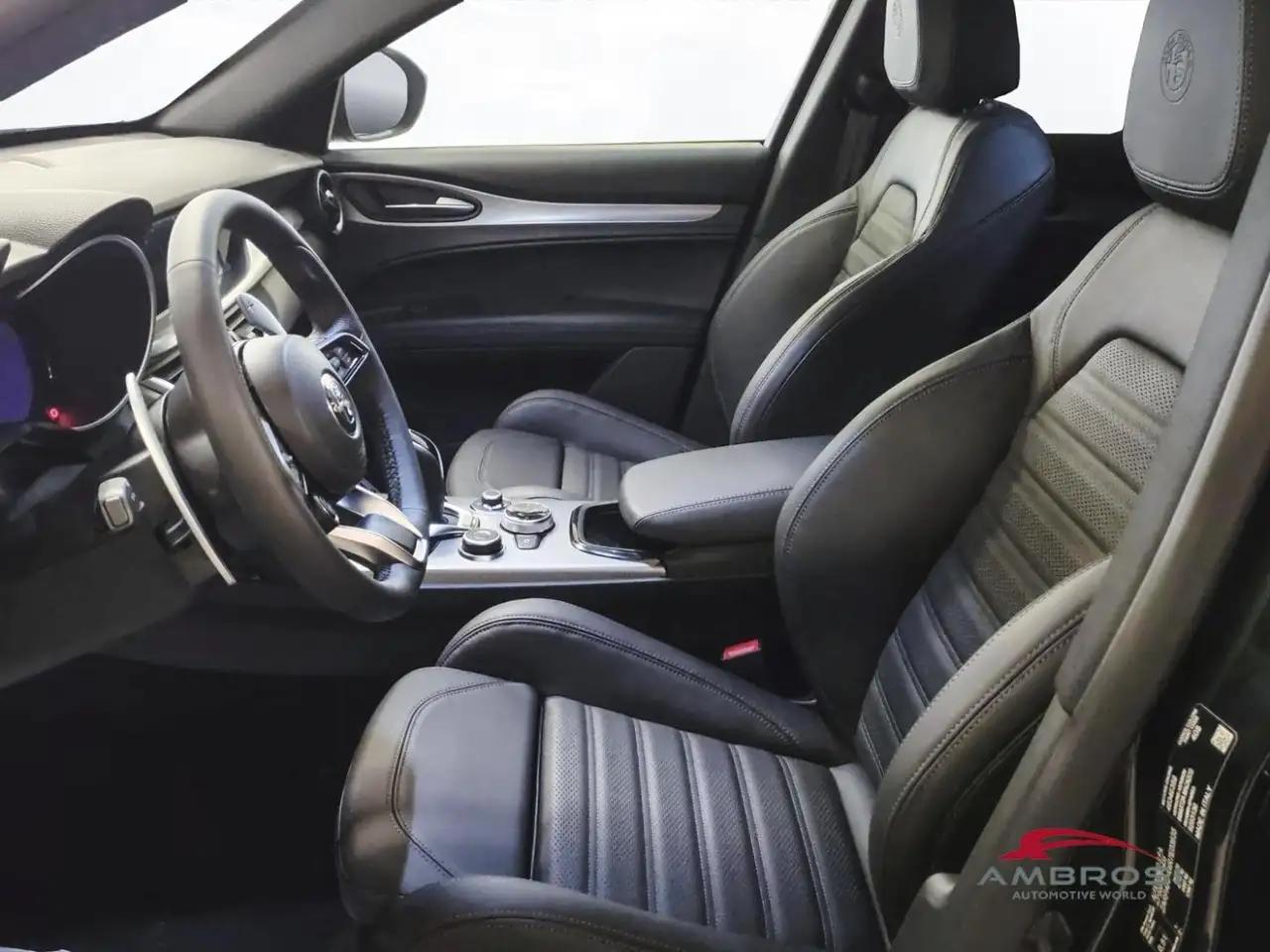 Alfa Romeo Stelvio 2026 — фото 10
