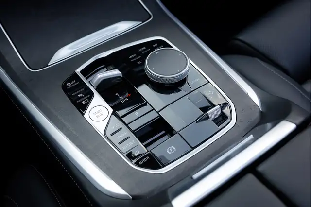 BMW X5 view 18