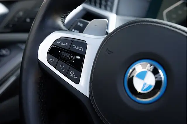 BMW X5 view 19