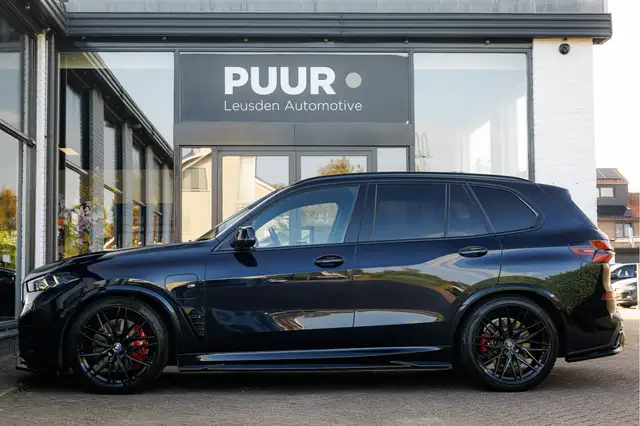 BMW X5 view 9