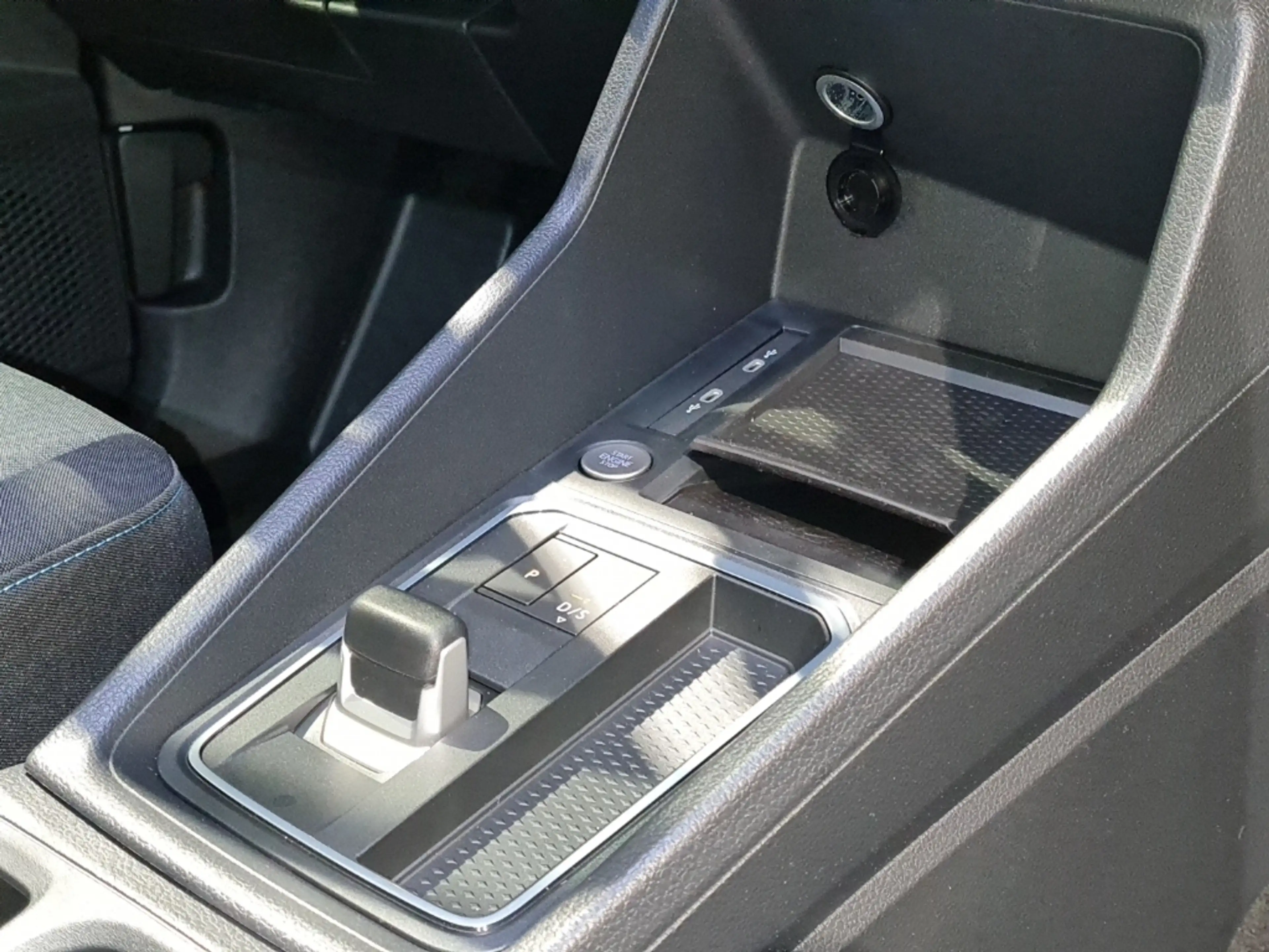 Ford Tourneo Connect L2-Active "LED"PANO"NAVI" — photo 8