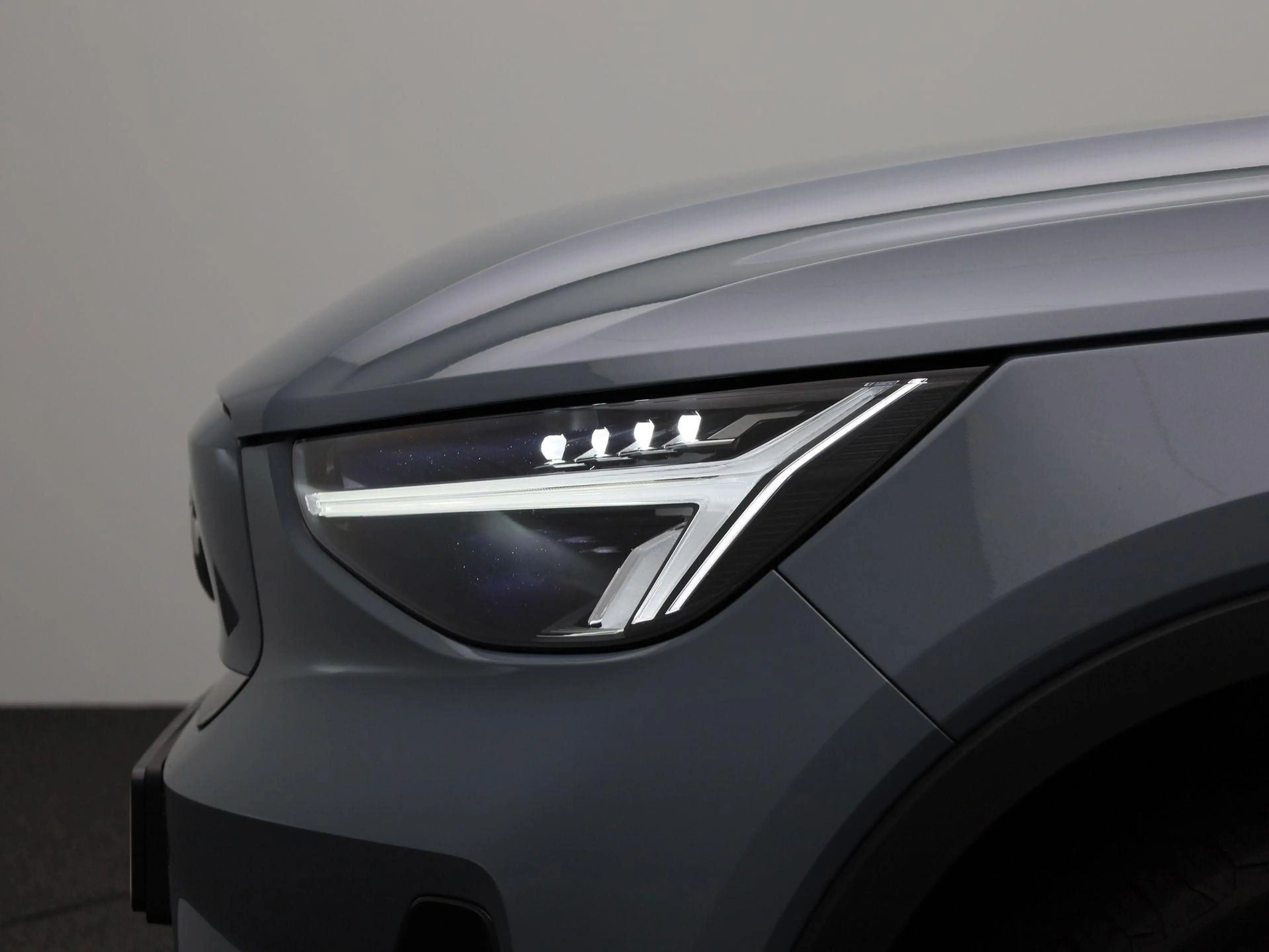 Volvo C40 Recharge Core | 69kWh | Apple Carplay / Android Au — photo 15