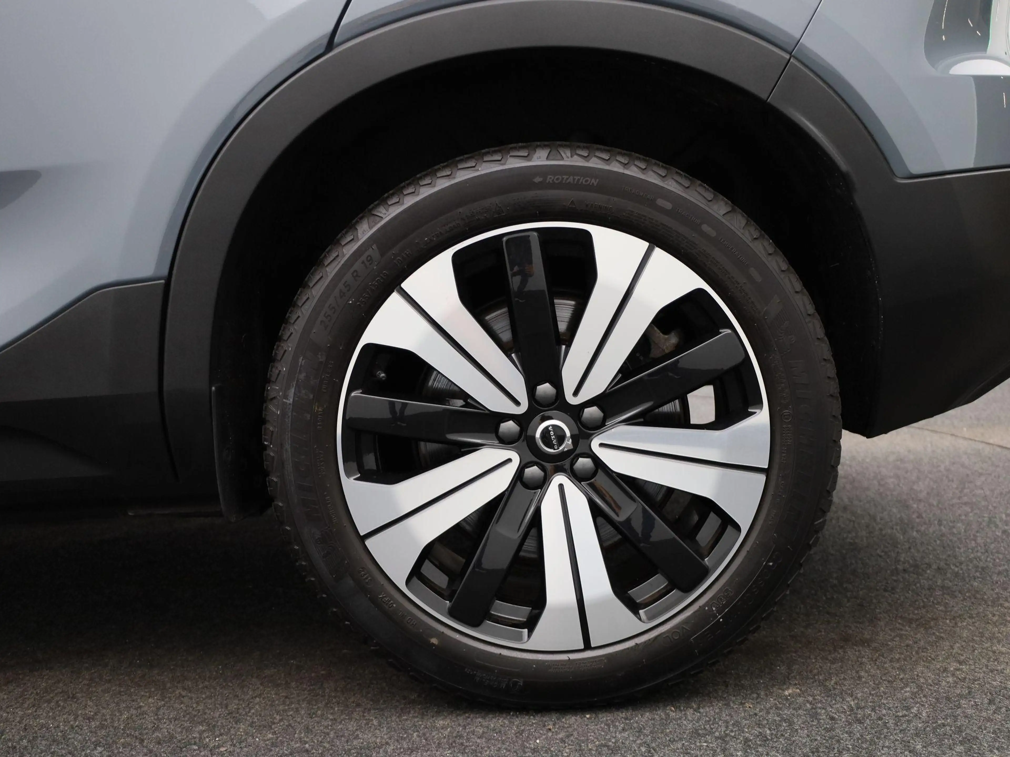 Volvo C40 Recharge Core | 69kWh | Apple Carplay / Android Au — photo 13