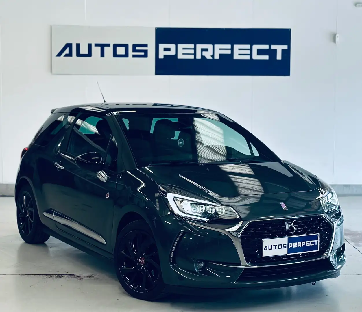 DS Automobiles DS 3 1.2 Performance line S BOITE AUTO BLUETOOTH CLIM Gris - 2
