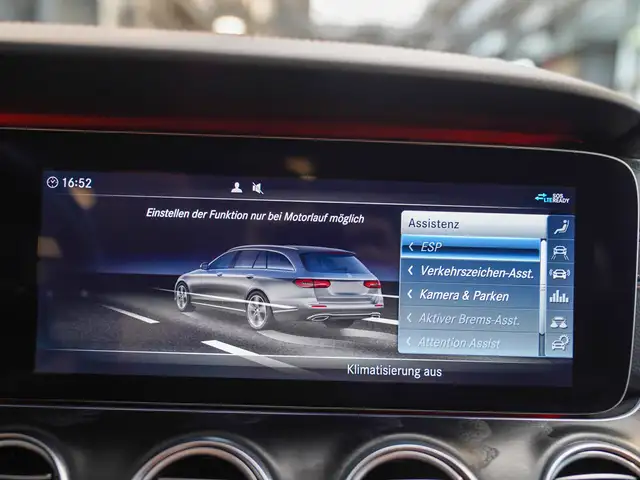 Mercedes-Benz E-Class view 21