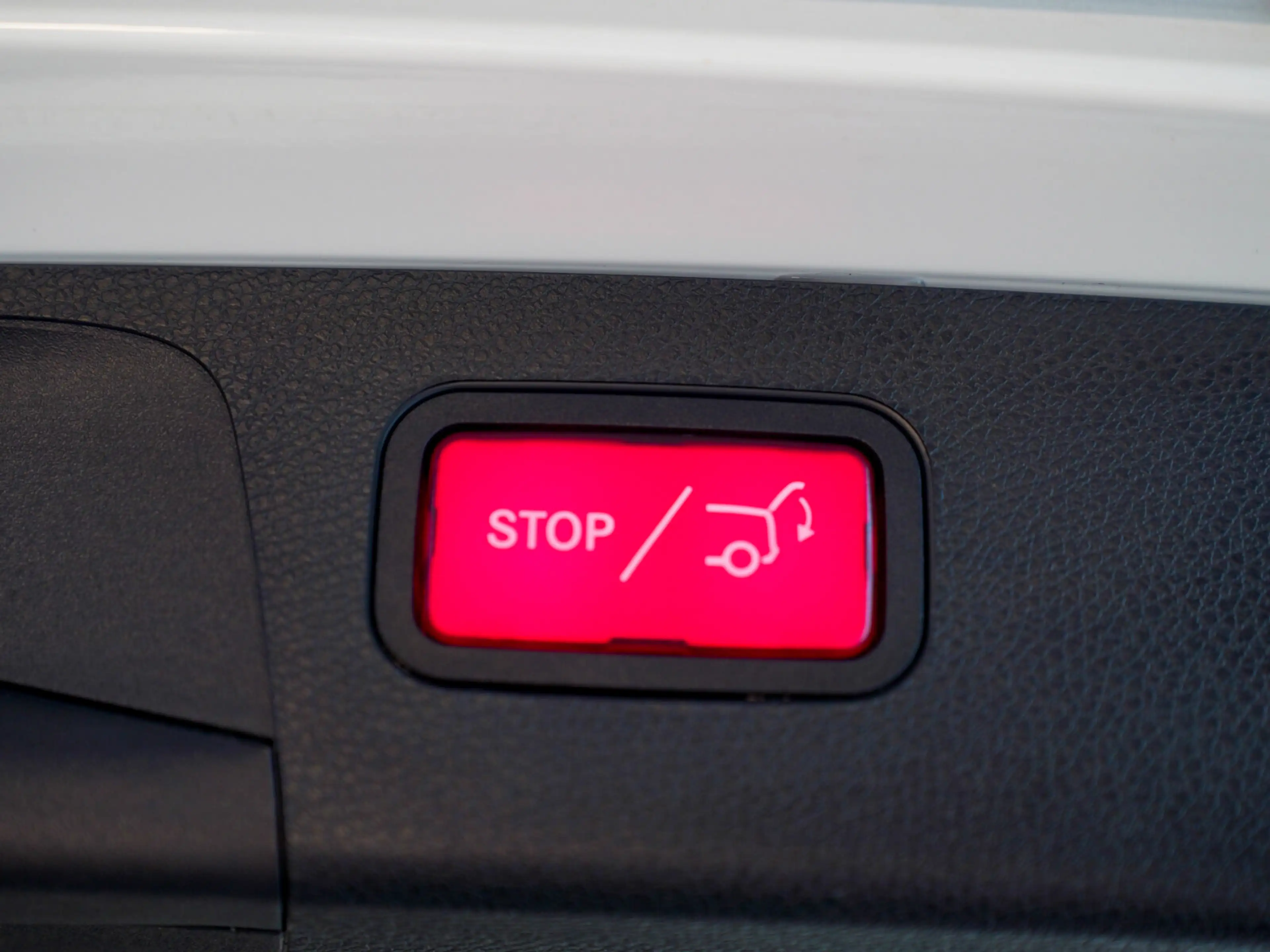 Mercedes-Benz E 450 E 450 T 4M AMG Line sattelbraun Pano Burmester — photo 15