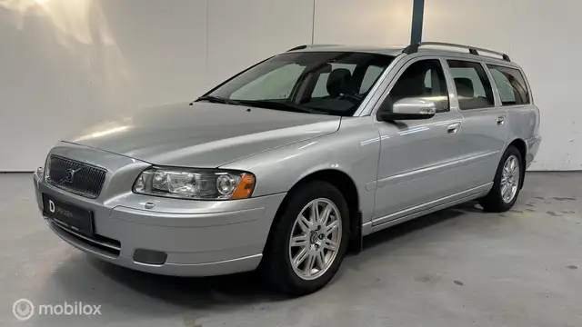 Volvo V70 2.4 Edition Classic 170pk / XENON / TREKHAAK
