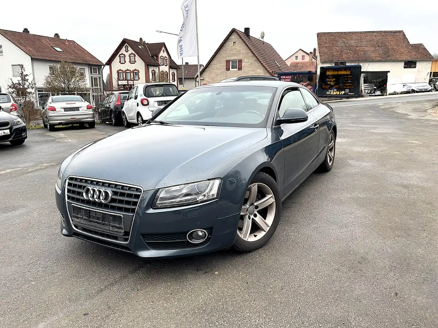 Audi A5 Coupe 1.8 TFSI/LEDER/XENON/STEUERKETTE DEFEKT Grau - 1