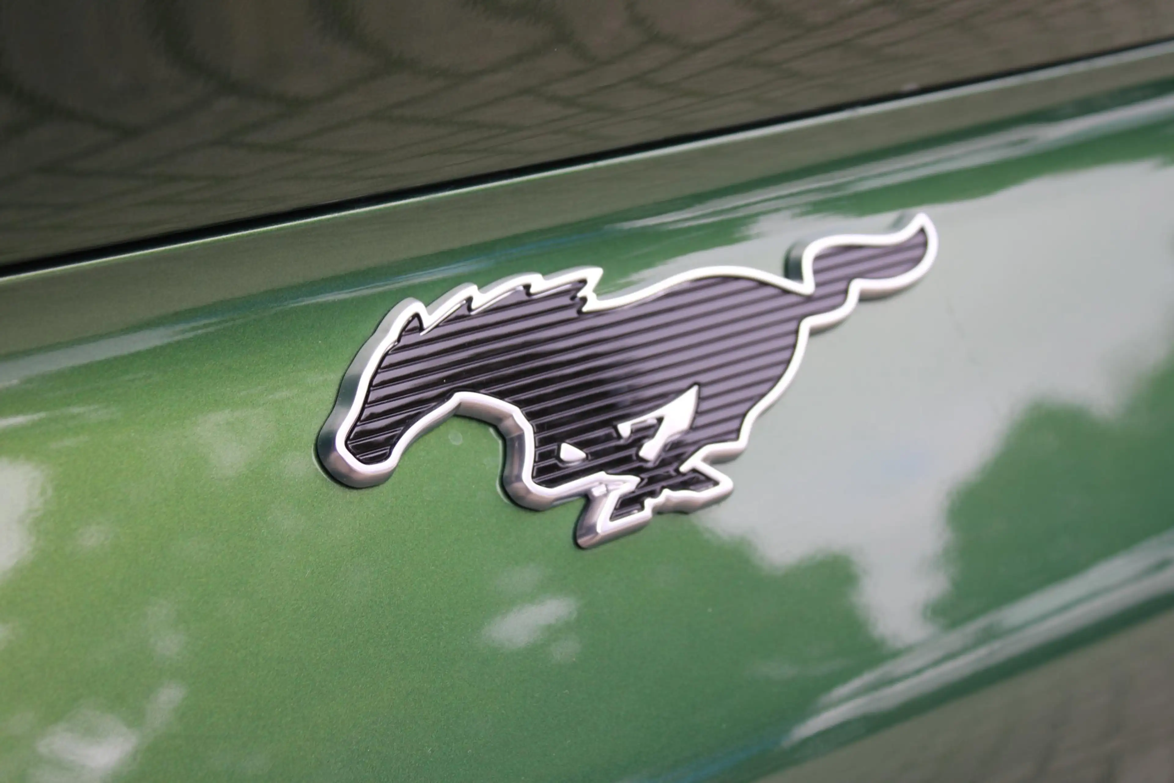 Ford Mustang Mach-E Premium Extended Range RWD 87 kWh 203 kW / 276 pk — photo 9