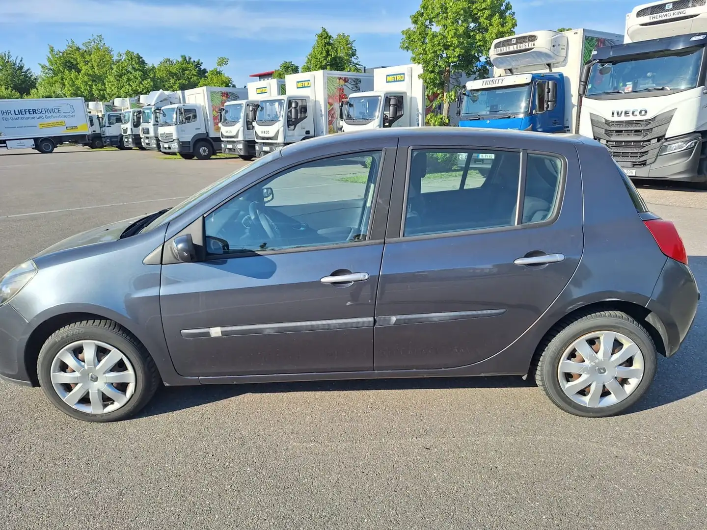 Renault Clio 1.2 16V Grandtour Dynamique - 2