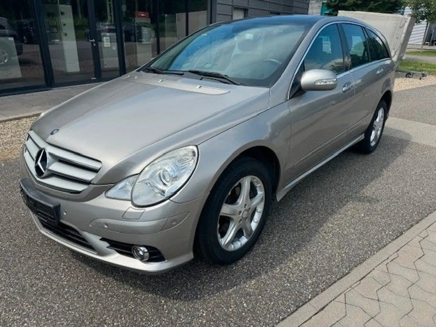 Mercedes-Benz R 280 /nur 71.229  km /aus 1.Hand /AMG-Optik / Серебристый - 1