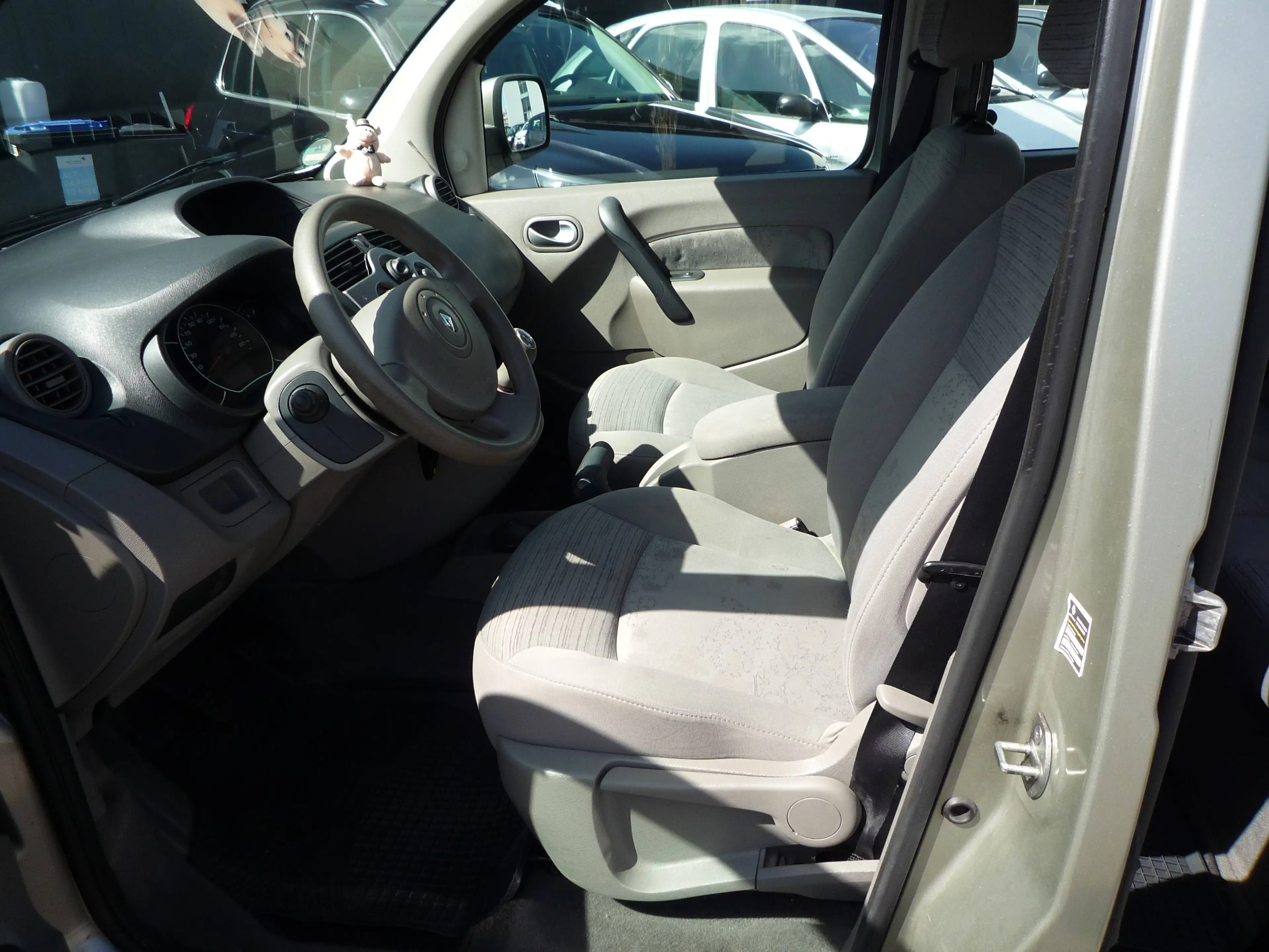 Renault Kangoo Privilege*Tüv  NEU*Scheibetür rechts+links* — photo 8