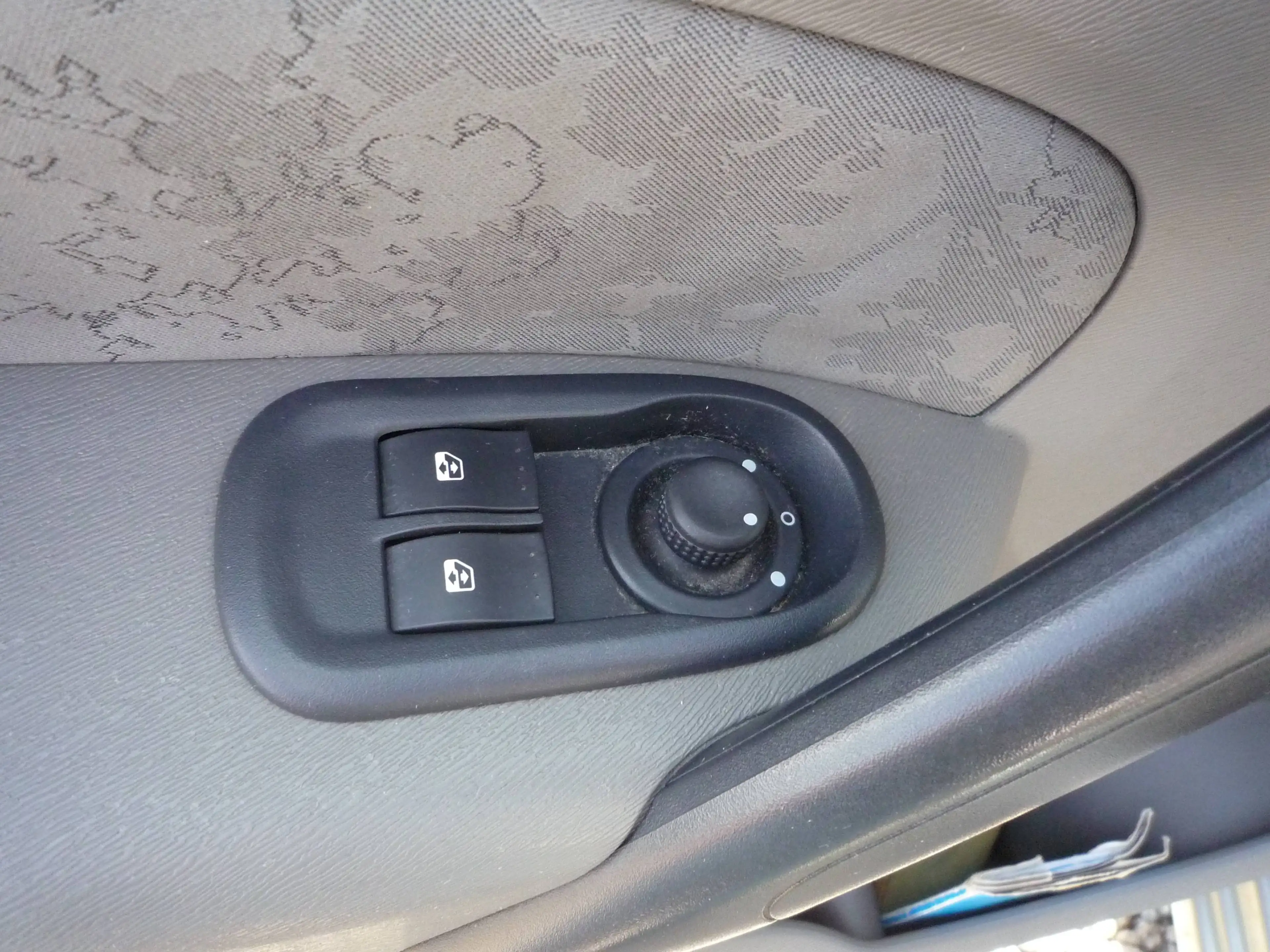 Renault Kangoo Privilege*Tüv  NEU*Scheibetür rechts+links* — photo 9