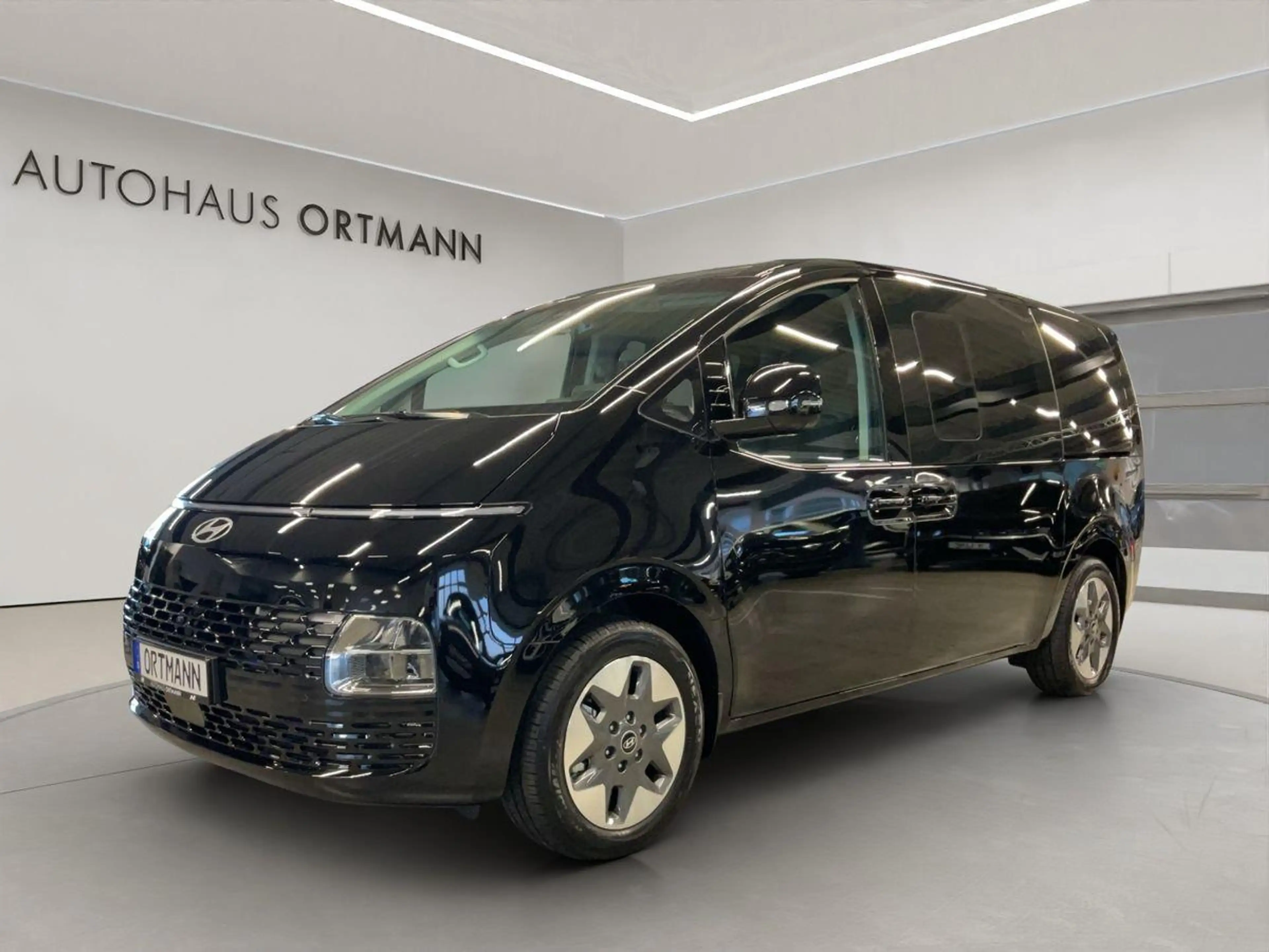 Hyundai STARIA 9-Sitzer 1.6 Hybrid 'Prime' 2WD Automatik — photo 3