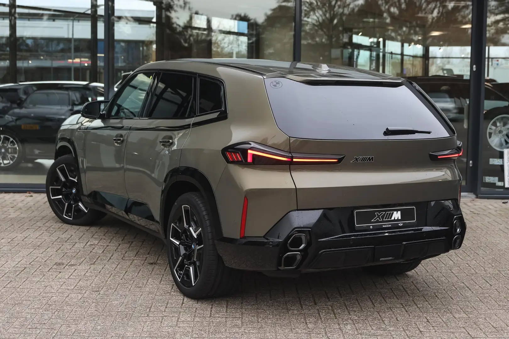 BMW XM PHEV 50e High Executive Automaat / Trekhaak / Bowe Groen - 2