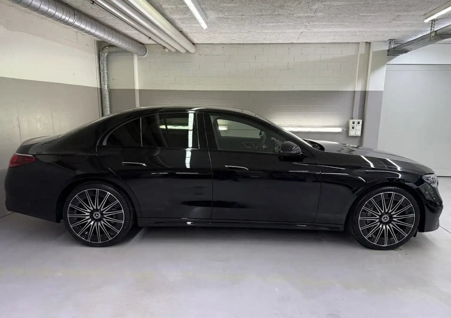 Mercedes-Benz E 220 d Exclusive Premium Plus 4matic auto - 2