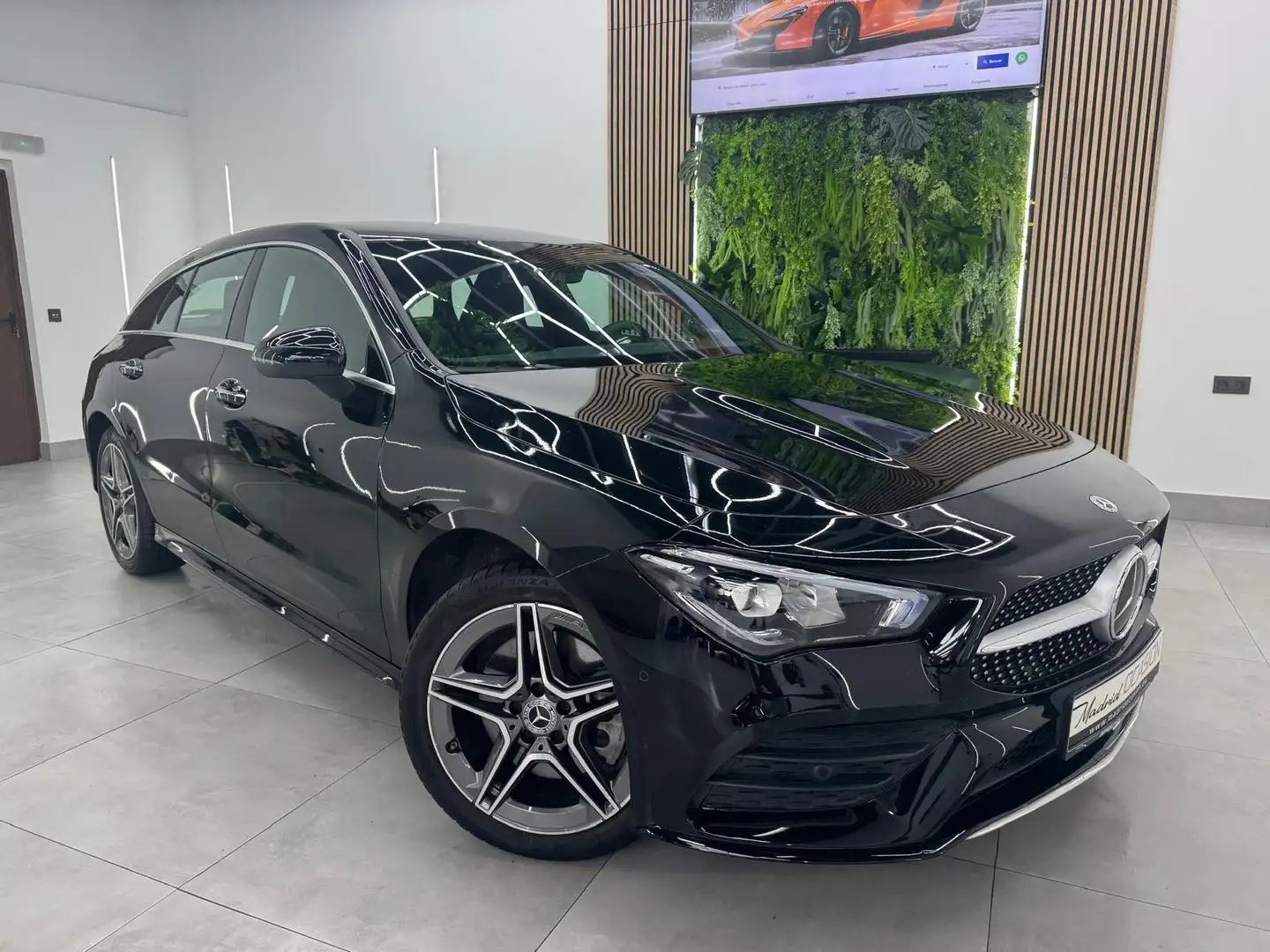 Mercedes-Benz CLA 250 Shooting Brake 250e 8G-DCT Noir - 2