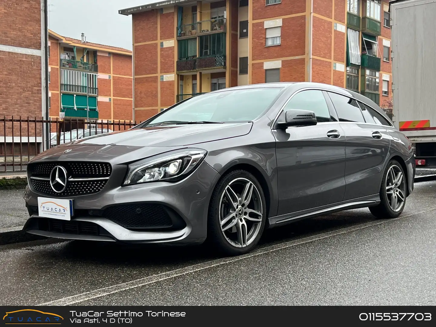 Mercedes-Benz CLA 200 D Premium Grigio - 1