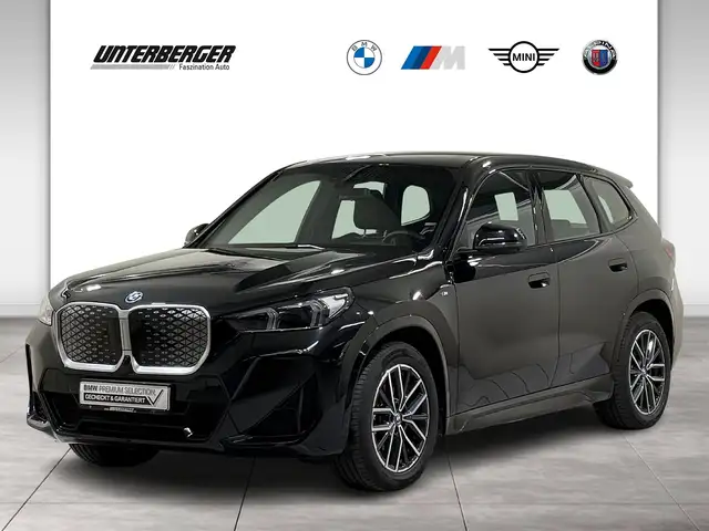 BMW iX1 xDrive30 M Sportpaket AHK ACC 360° HUD HK