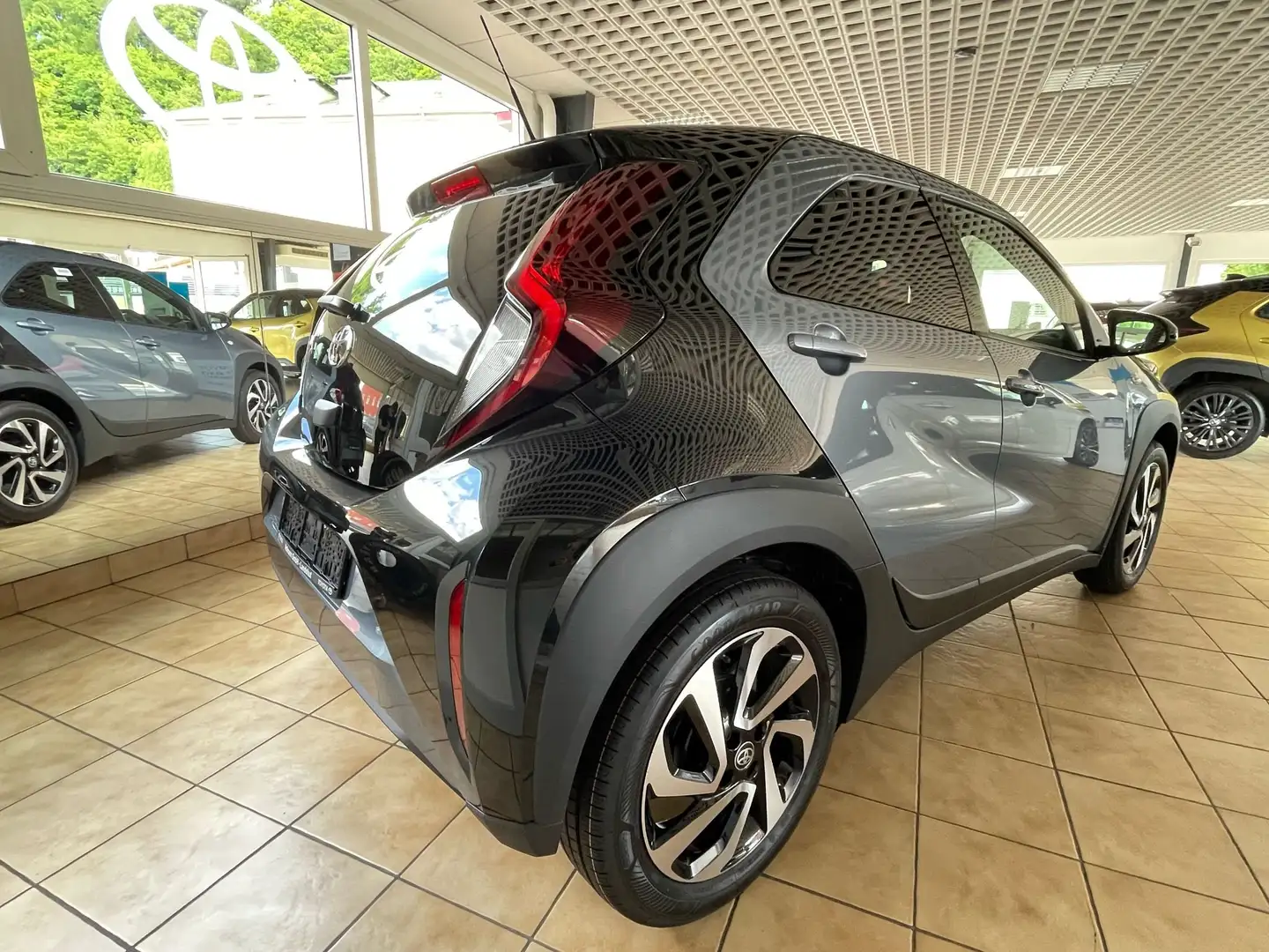 Toyota Aygo Teamplayer Azul - 2